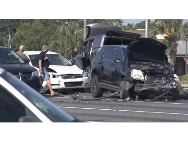 2025 Gagal Pangiriman Transmisi 2025 Bronco: Alarm Masyarakat sing cedhak-Rollover Sparks