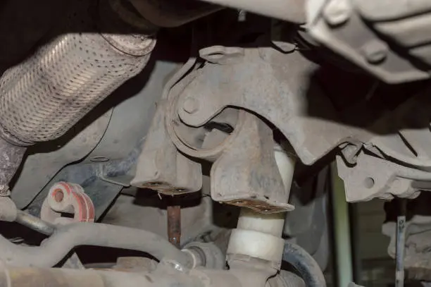 Keprigelan Sasis sing Didhelikake ing Era EV: Kasus Kia EV9 Mileage Dhuwur Nyedhiyakake Tantangan Daya Tahan Sway Bar Bushing